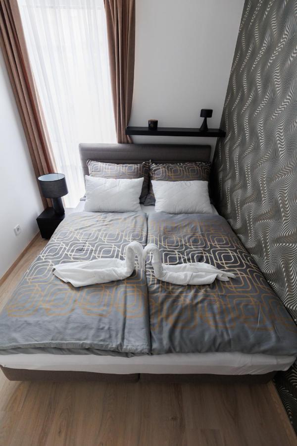 Villa Bauhaus Wellness Apartman Fsz. 1 Шиофок Экстерьер фото